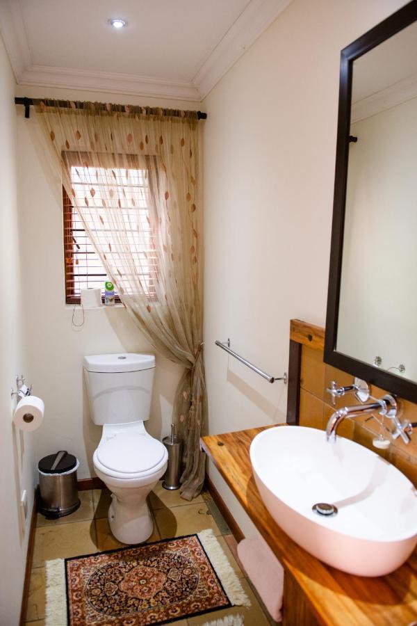 37 On Charles Hotel Pretoria Ngoại thất bức ảnh